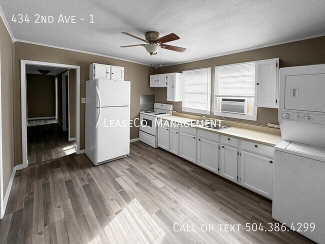 Building Photo - 434 2nd Ave