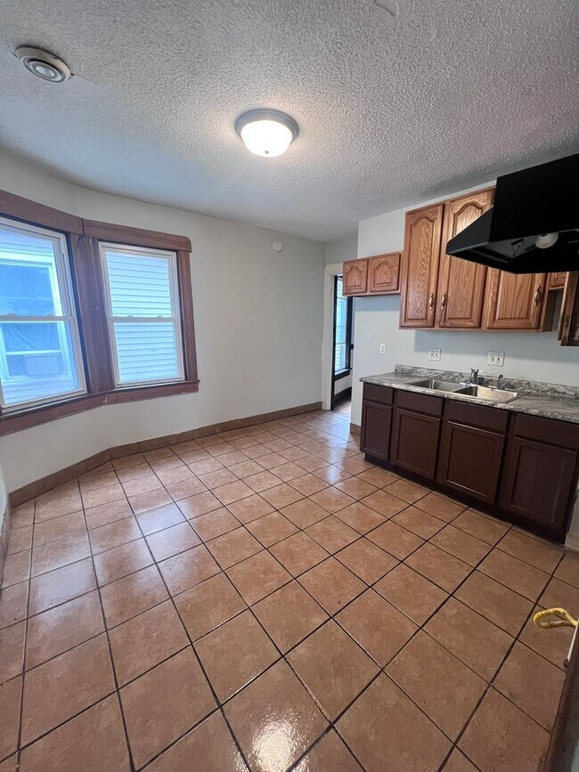 Building Photo - 812-814 S. 30th St.