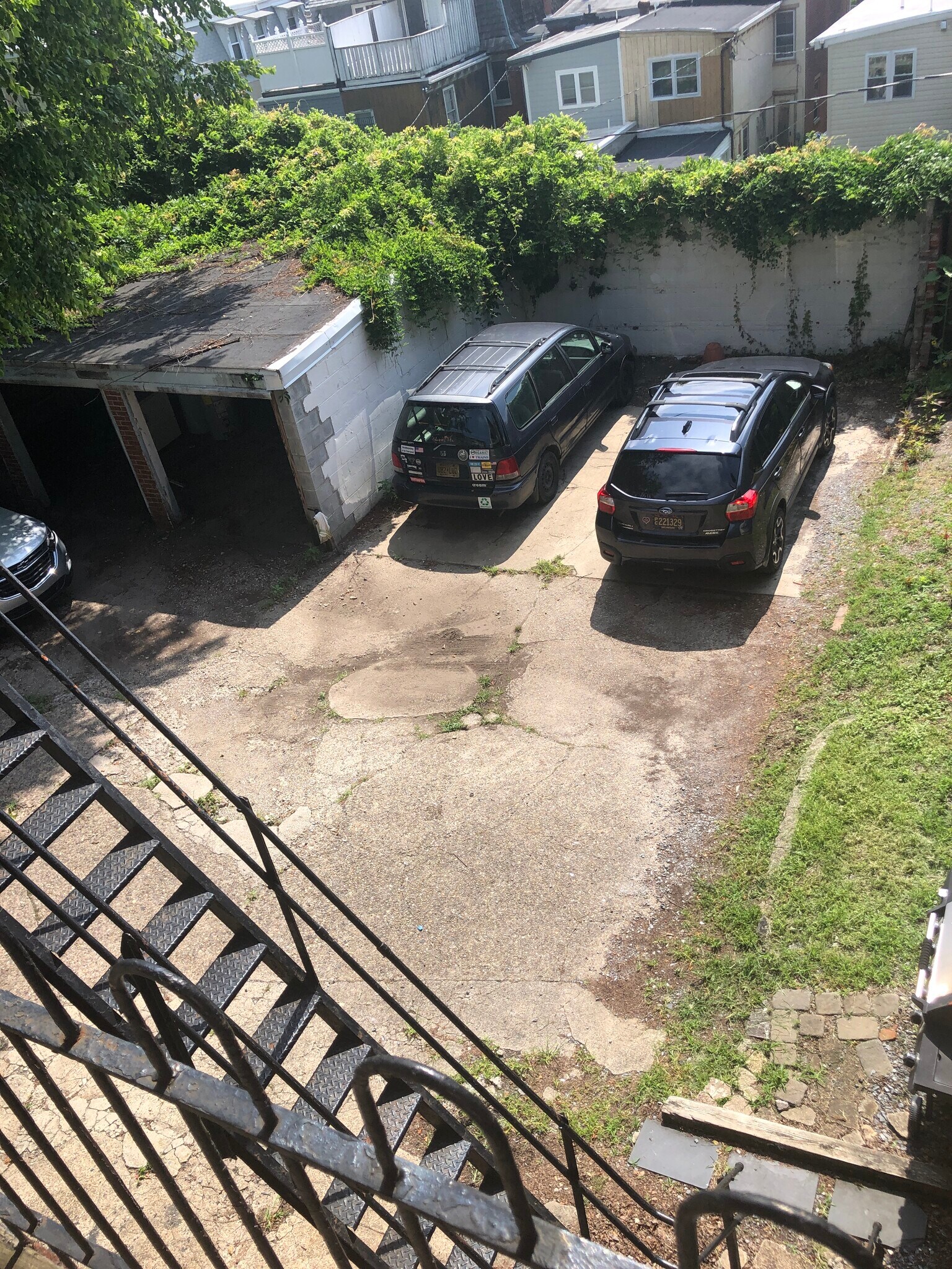 Off Street Parking - 810 N Harrison St