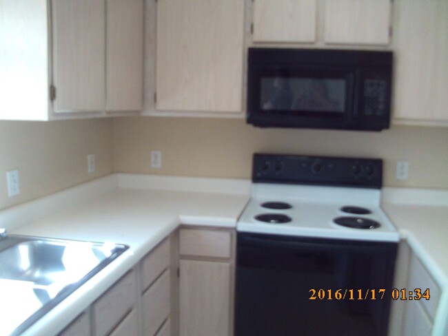 Building Photo - 225 Kerby Street Apt D, Arlington, TX 76013