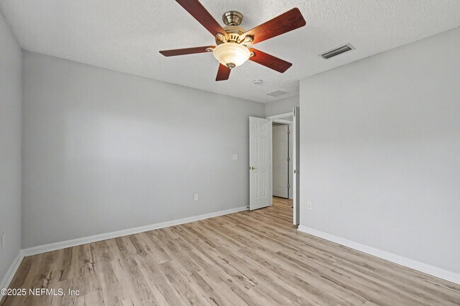 Building Photo - 1290 Ardmore St