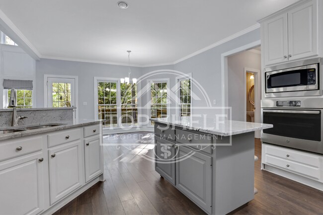 Building Photo - 127 Tara Blvd