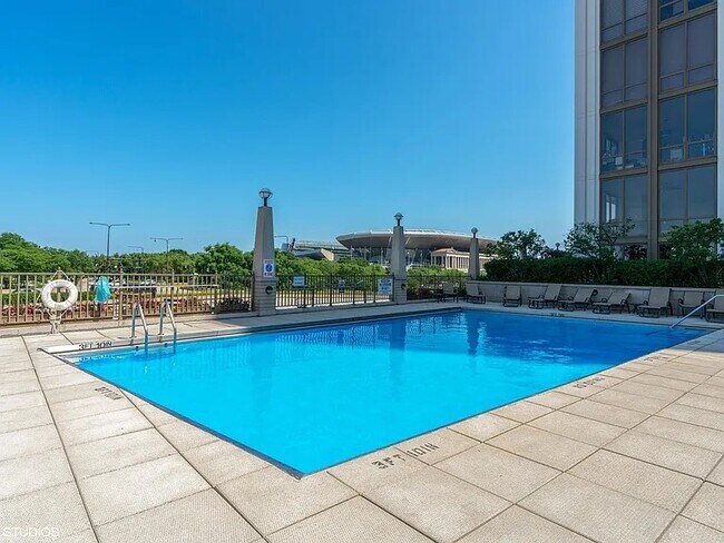 Building Photo - 233 E 13th St