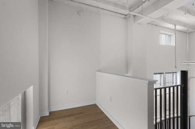 Building Photo - 109 W Wildey St