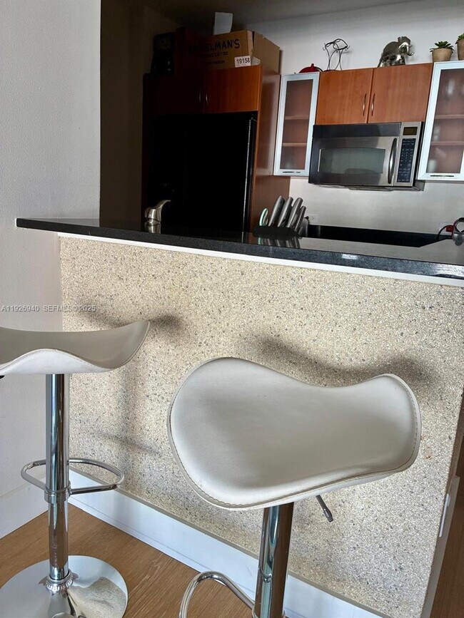 Building Photo - 18800 NE 29th Ave