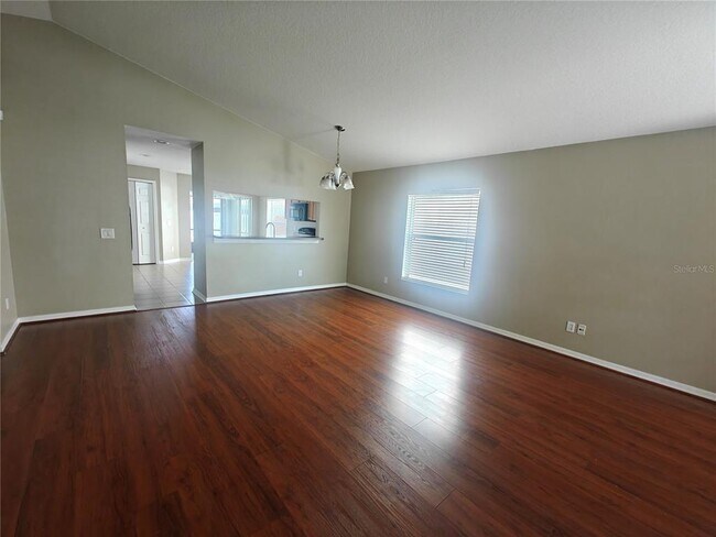 Building Photo - 8225 Summer Wood Ln