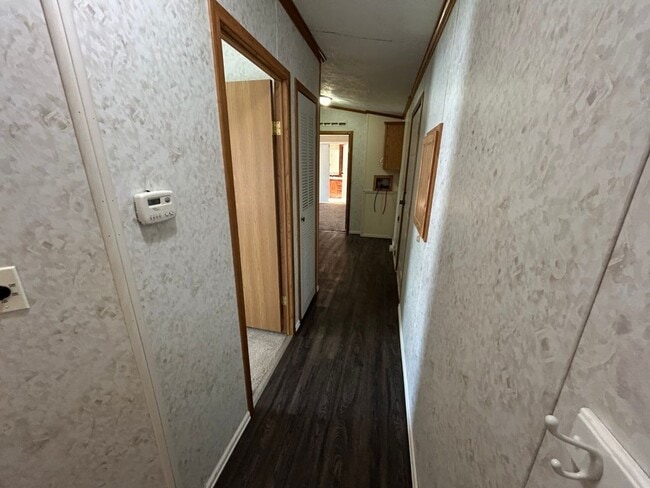 Building Photo - 3 Bedroom 2 Bath High-End Mobile Home with...