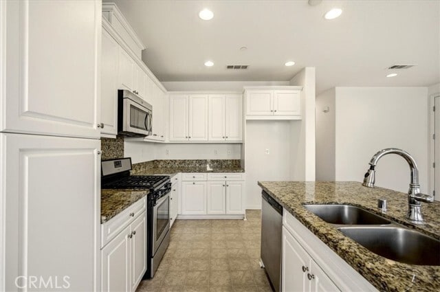 Building Photo - 2880 E Via Fiano