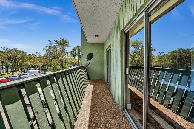 Building Photo - 8911 NW 28th Dr