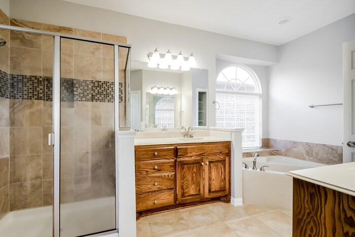 Building Photo - 2513 Appaloosa Ln