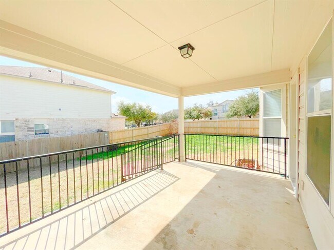 Building Photo - 11313 Los Comancheros Rd