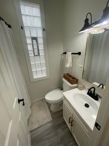 Building Photo - 3625 W Shakespeare Ave