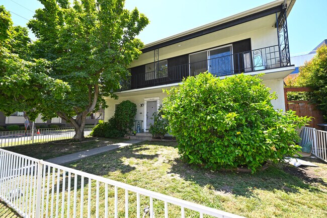 Building Photo - 11063 Ohio Ave