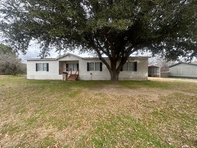 Front view - 16163 Carole Dr