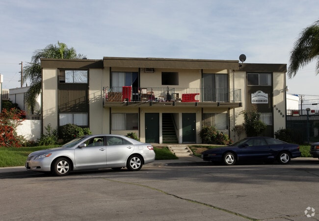 Building Photo - Casa Del Mar Apartments