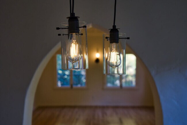 Building Photo - 415 N Ogden Dr