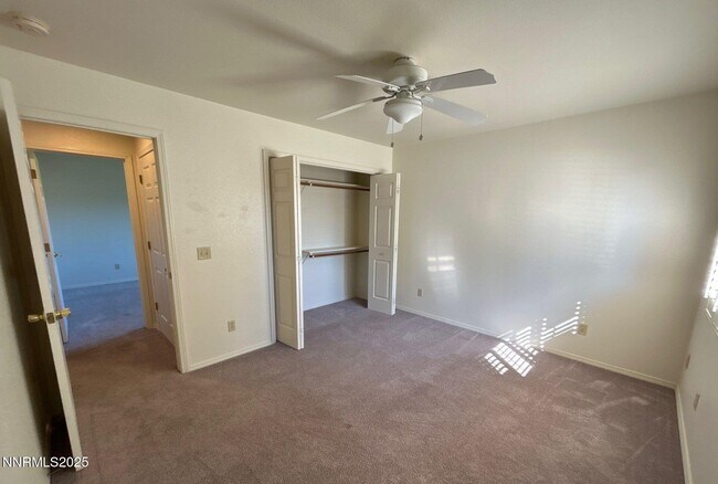 Building Photo - 5390 Vinewood Cir