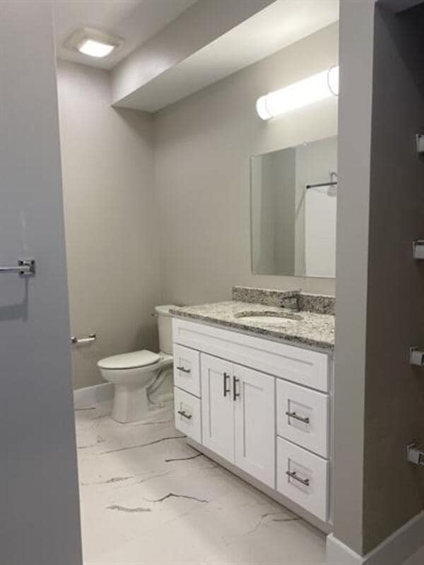 Building Photo - 9 Ultra Wy