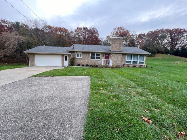 Building Photo - Recently Renovated Home within Walking Dis...