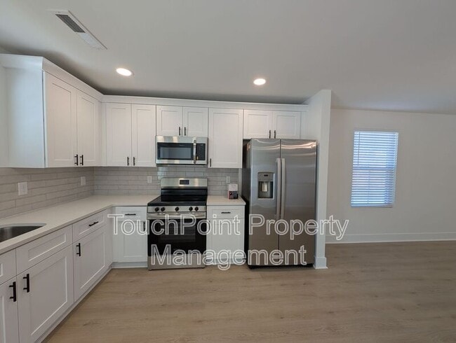 Building Photo - 1415 Arden Ave