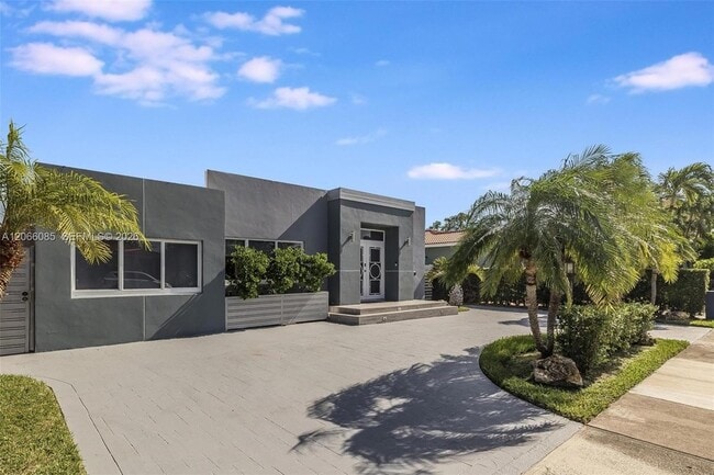 Building Photo - 7549 Buccaneer Ave