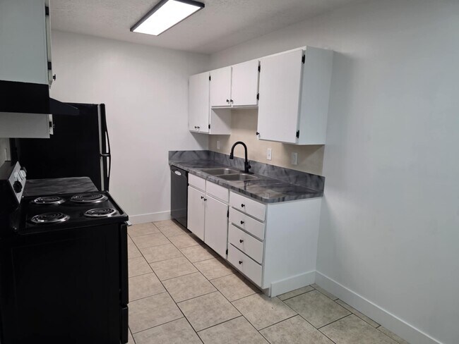 Building Photo - 1455 W 1650 N