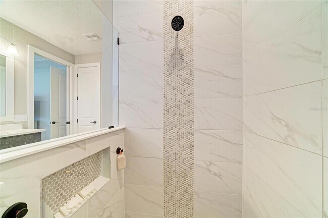 Building Photo - 1047 Waterline Ct
