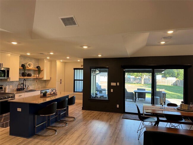 Building Photo - 14413 Celestial Ln