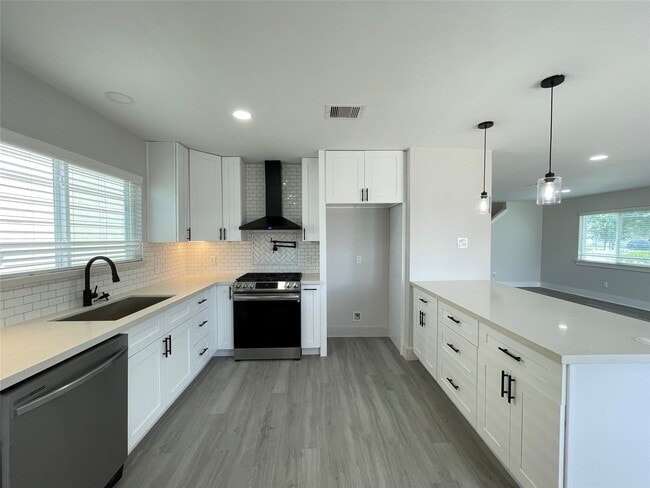 Building Photo - 20919 Hall Colony Ct