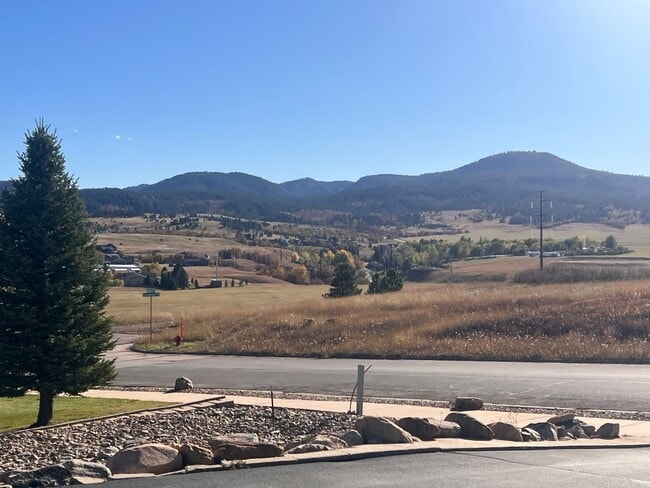 Building Photo - Tranquility