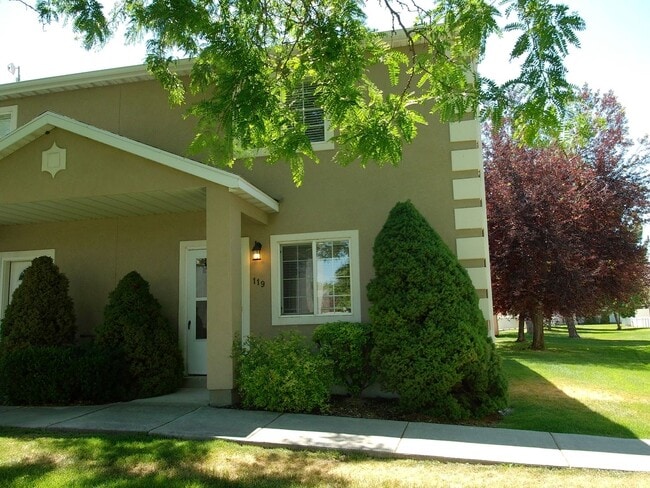 Building Photo - 119 Penhurst Pl