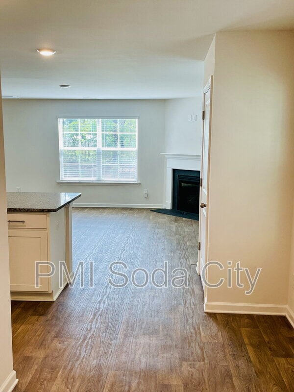 Building Photo - 173 Dunham Rd