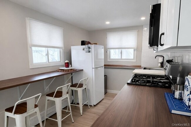 Building Photo - 71 E Lido Promenade