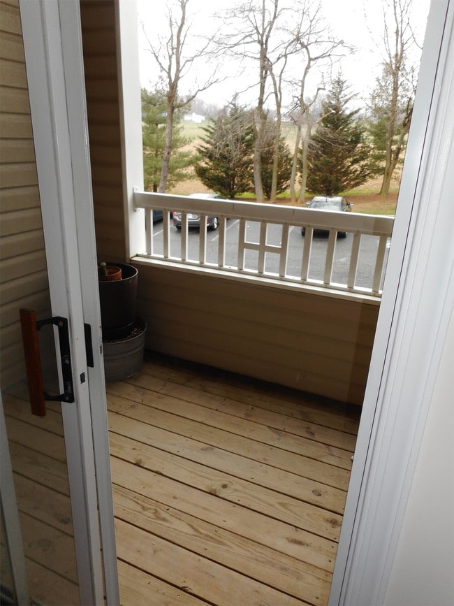 Building Photo - 108 Bayland Dr