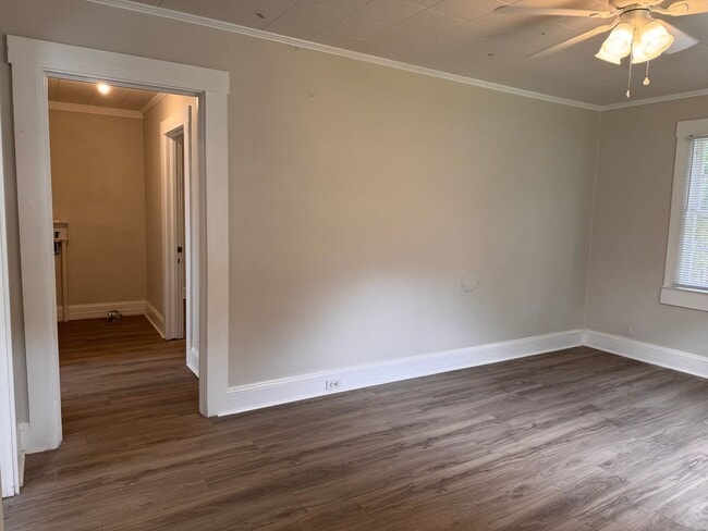 Building Photo - 422 S Wadesboro Blvd