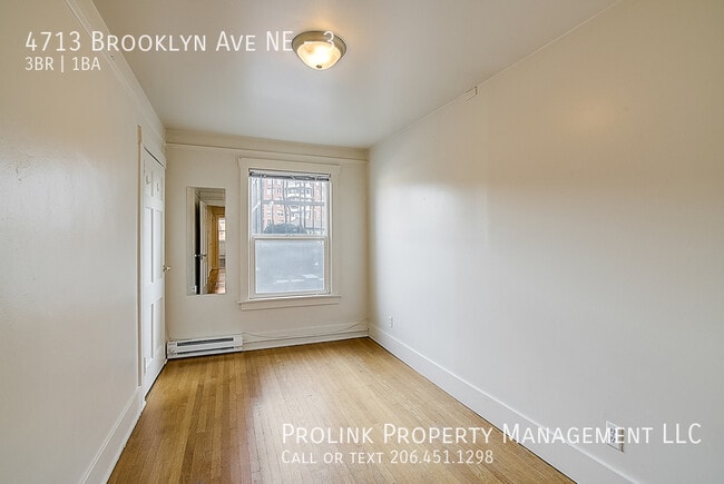 Building Photo - 4713 Brooklyn Ave NE