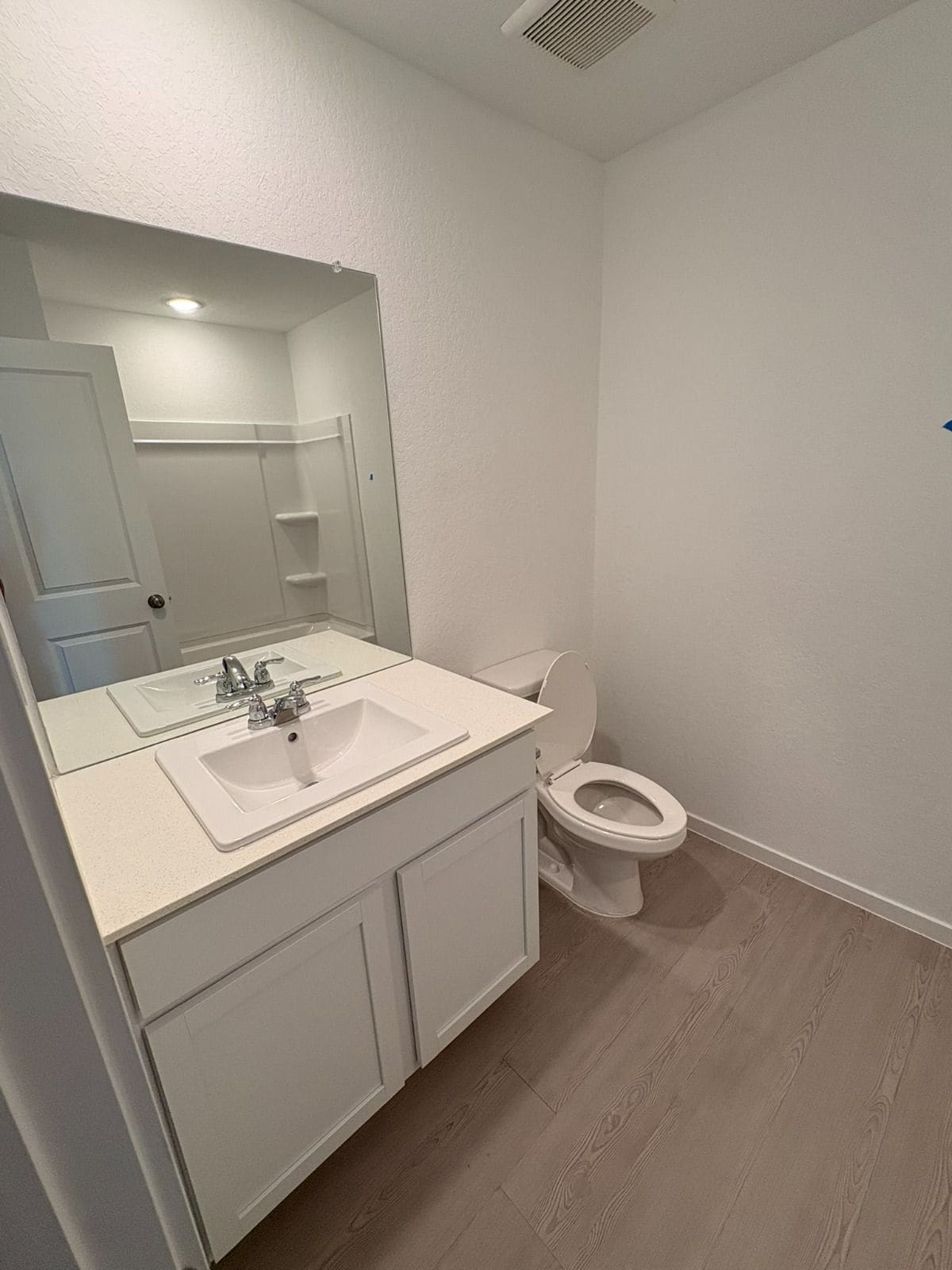 Building Photo - 240 Pacific Waters