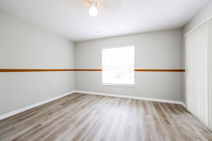 Building Photo - 16410 Coopers Hawk Ave