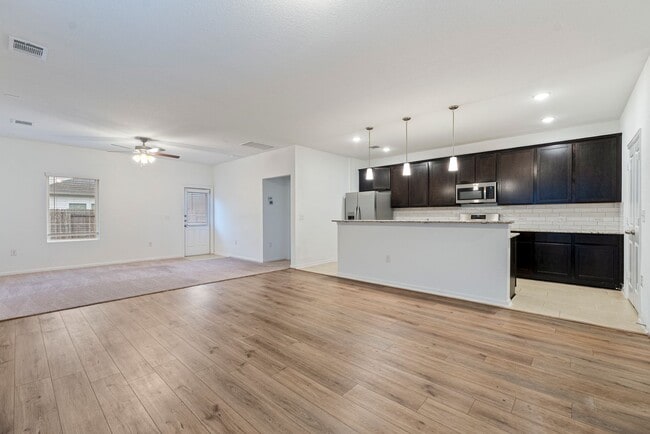 Building Photo - 149 Biscayne Dr