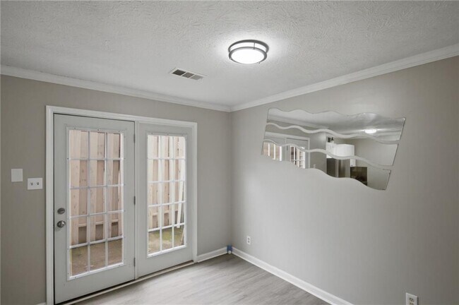 Building Photo - 218 Mill Creek Pl