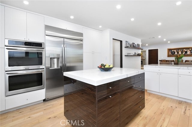 Building Photo - 4751 Del Moreno Dr