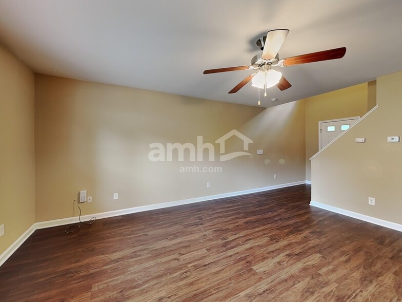 Building Photo - 4652 Midstream Crossing Dr