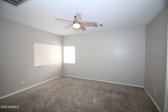 Building Photo - 8166 W Rose Garden Ln