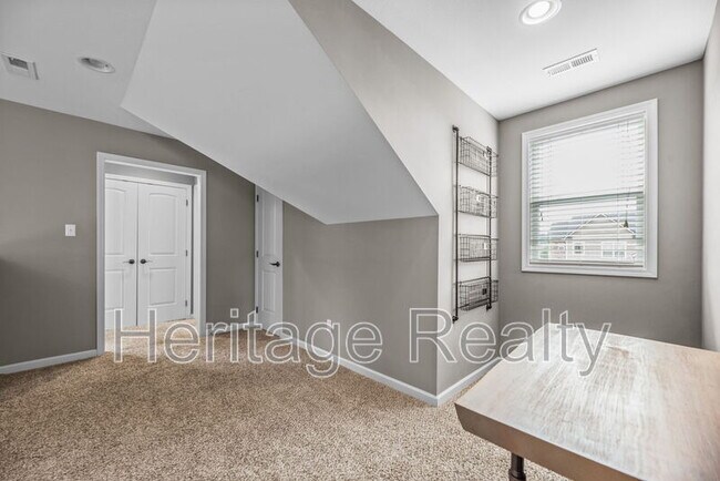 Building Photo - 2610 Brooke Willow Blvd