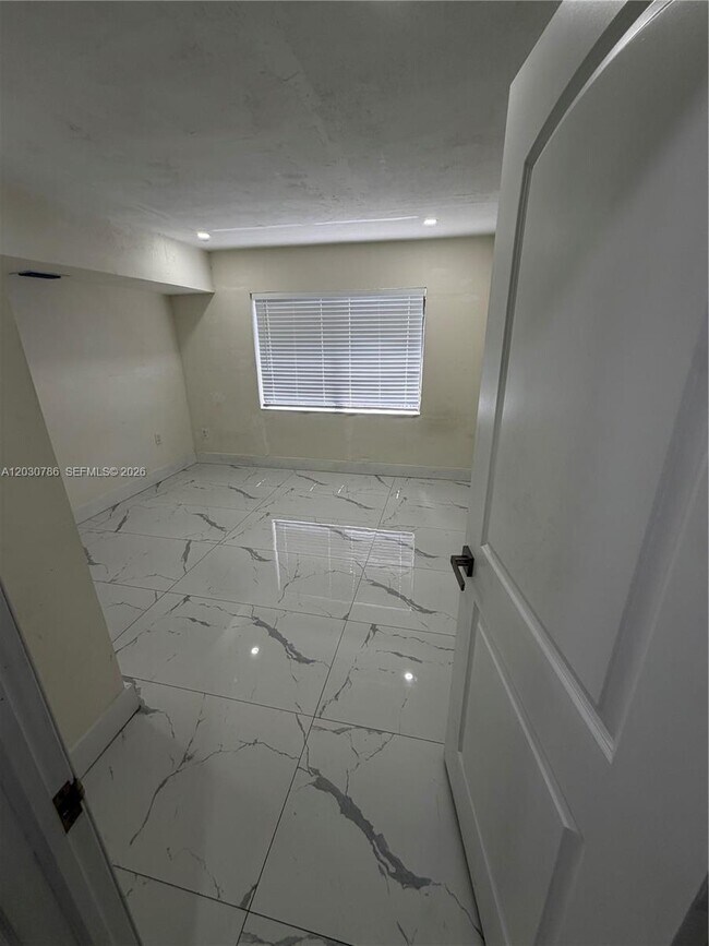 Building Photo - 4750 NW 5th St