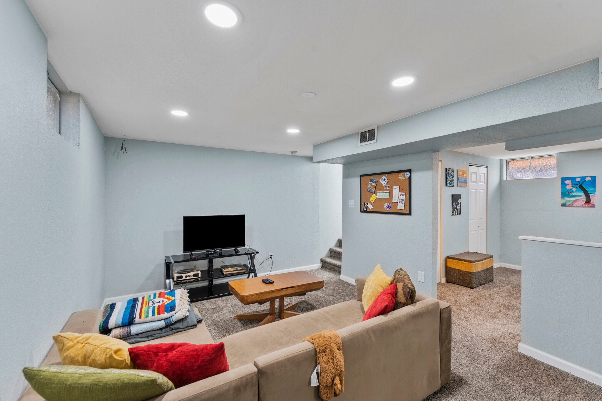 Building Photo - 2628 Green Ridge Dr