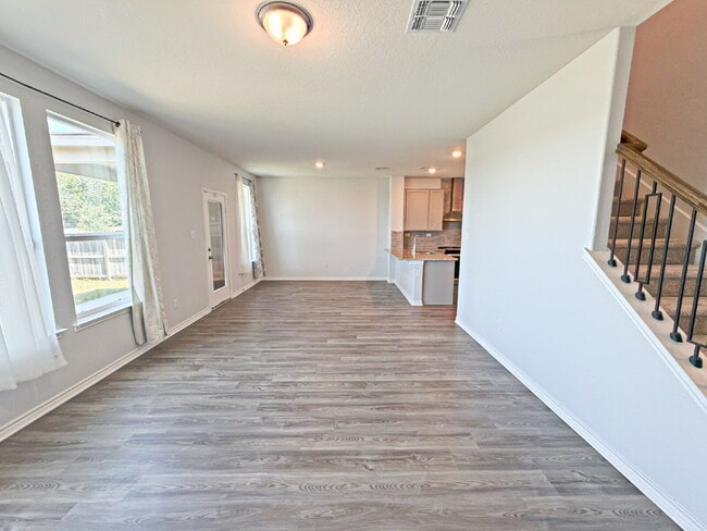 Building Photo - 2427 Bart Cv