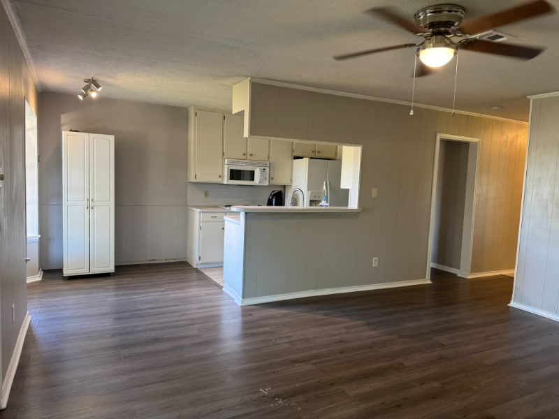 Building Photo - 2714 5th Ave N