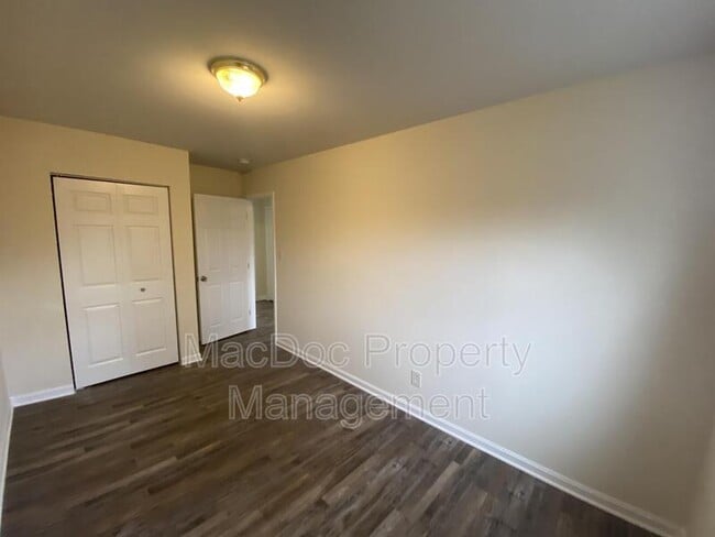 Building Photo - 24 Bentley Ct