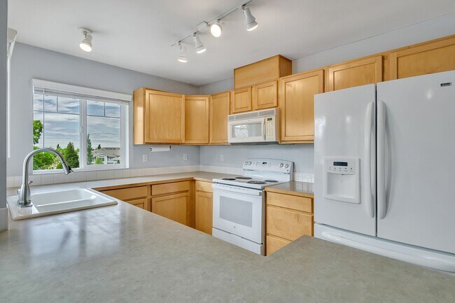 Building Photo - 2 Bed 1 Bath Condo in Lakeland Hills